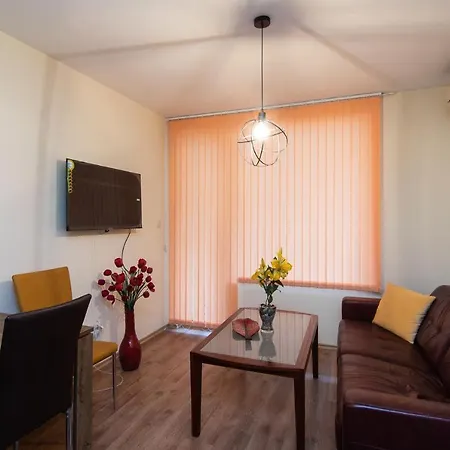 아파트 Four Guests Close To Center And Medical University